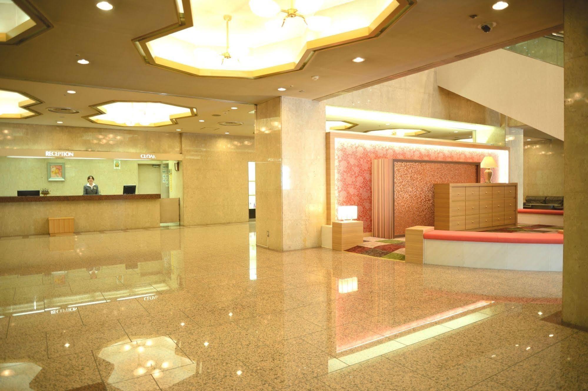 Meitetsu Komaki Hotel Exterior foto